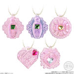プリキュアオールスターズシークレットジュエリーチャーム２＆グミ
